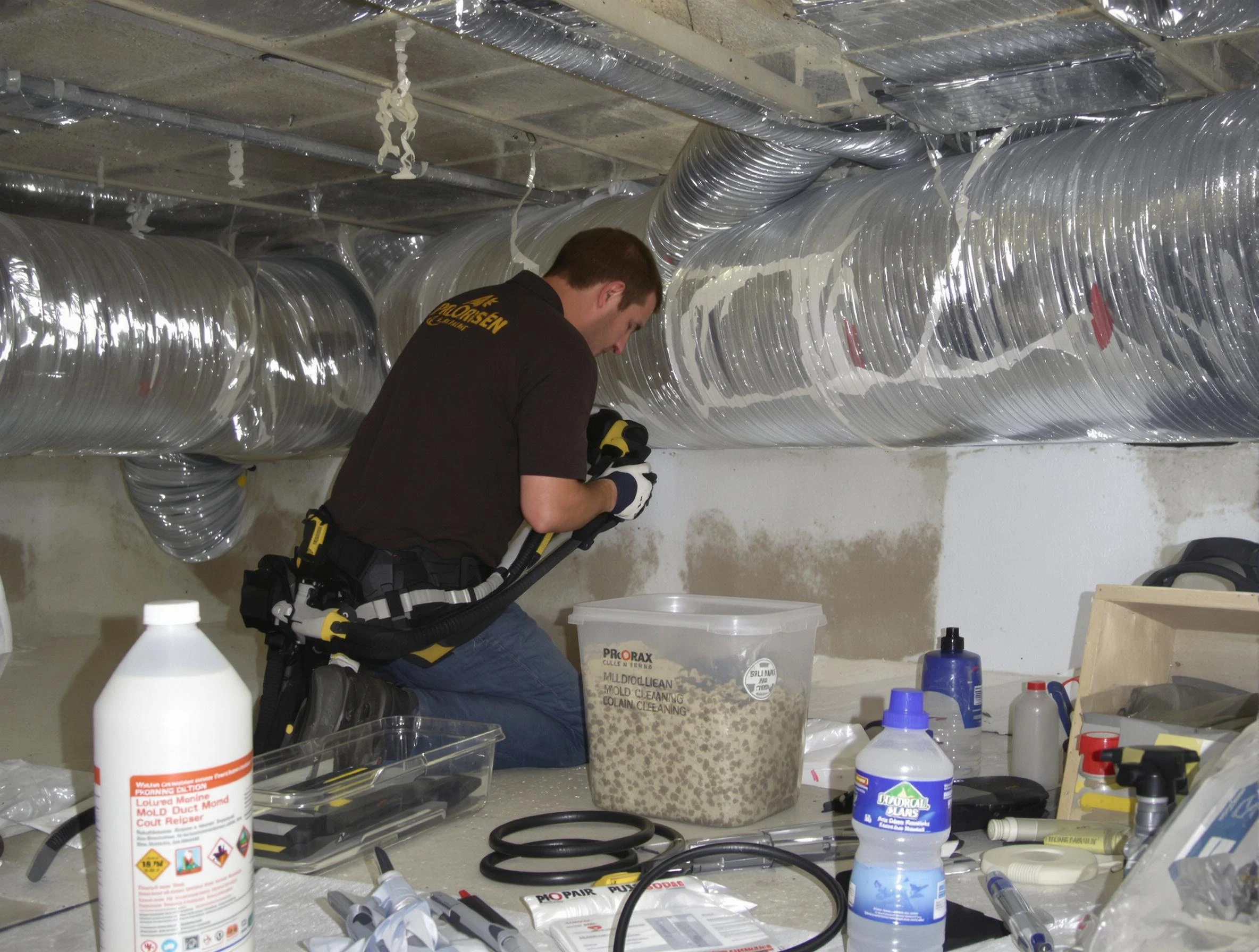 Mountain Green Air Duct Cleaning specialist performing professional mold removal from air ducts in Mountain Green